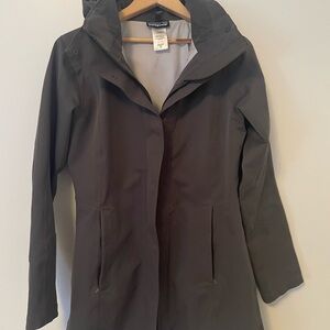 Women's grey waterproof Patagonia Jacket